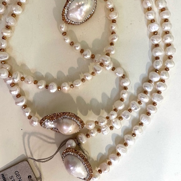 Sprig NWOT Freshwater Pearl Long Necklace and Bracelet w/ crystals and beads🤩 - Picture 6 of 11